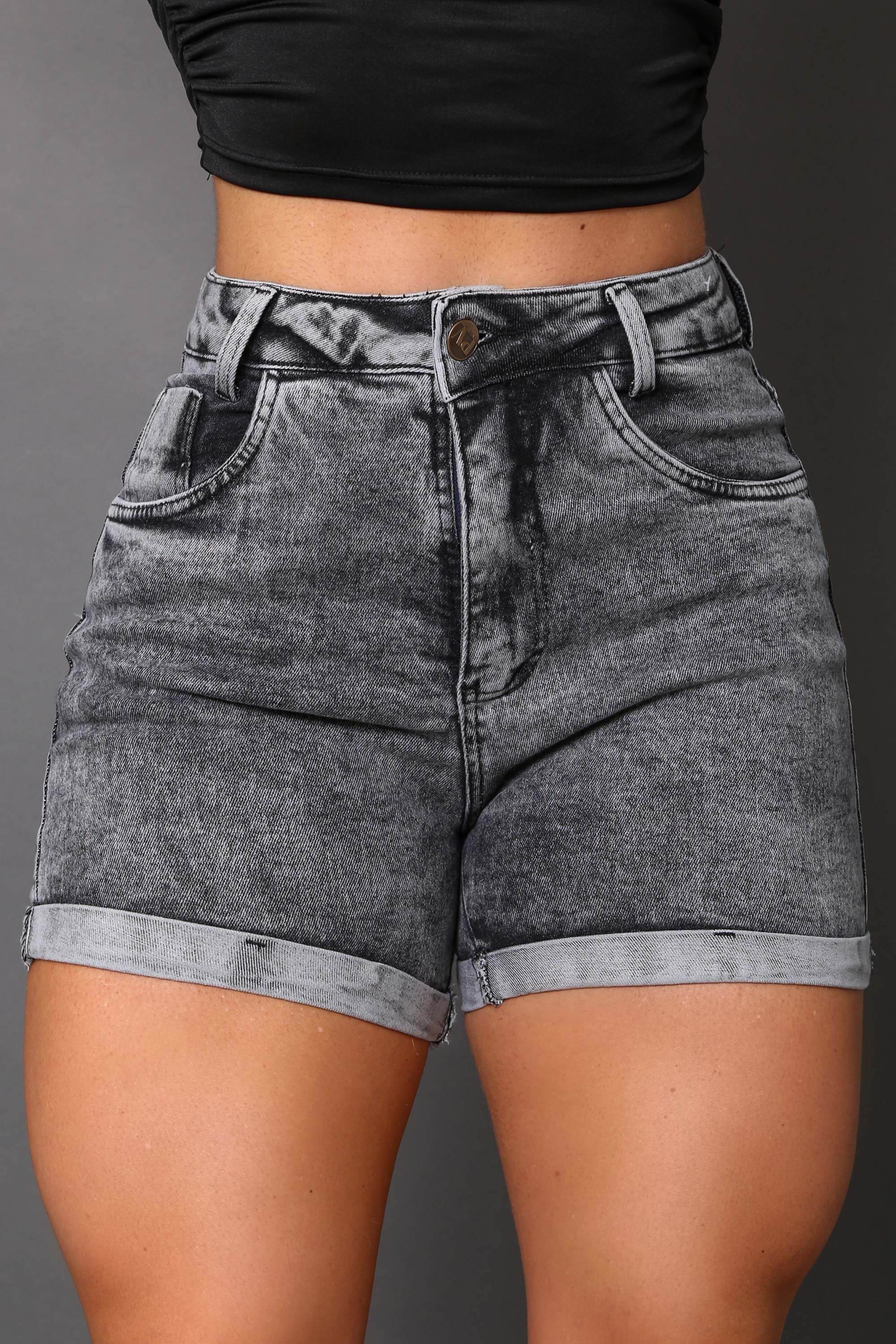 Short jeans cintura alta hot pants barra dobrada Grafite